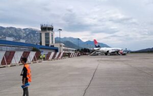 Взлетная полоса аэропорта Тиват
