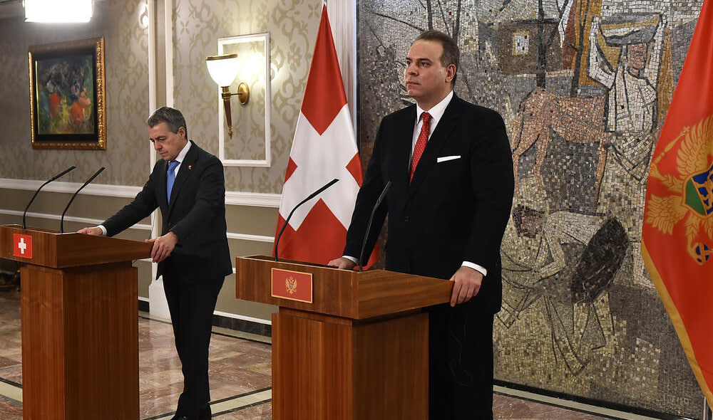 Министр иностранных дел Швейцарии и министр иностранных дел Черногории