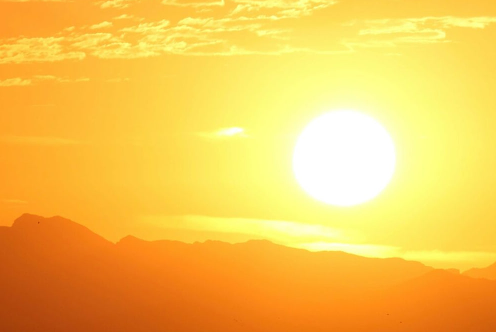 Жаркое солнце