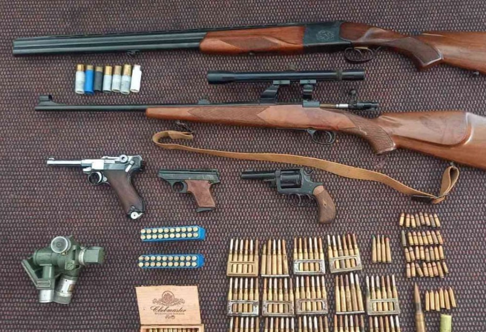 Различное оружие