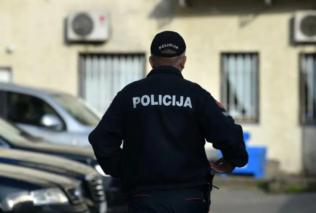 Полицейский Черногории