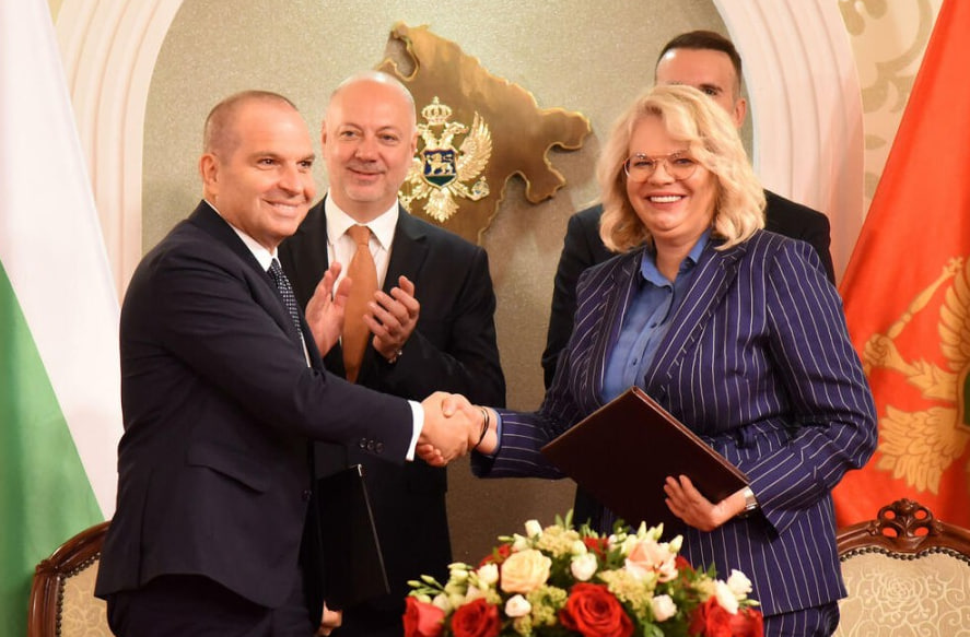 Подписание заявления о сотрудничестве в области авиасообщения между Черногорией и Болгарией