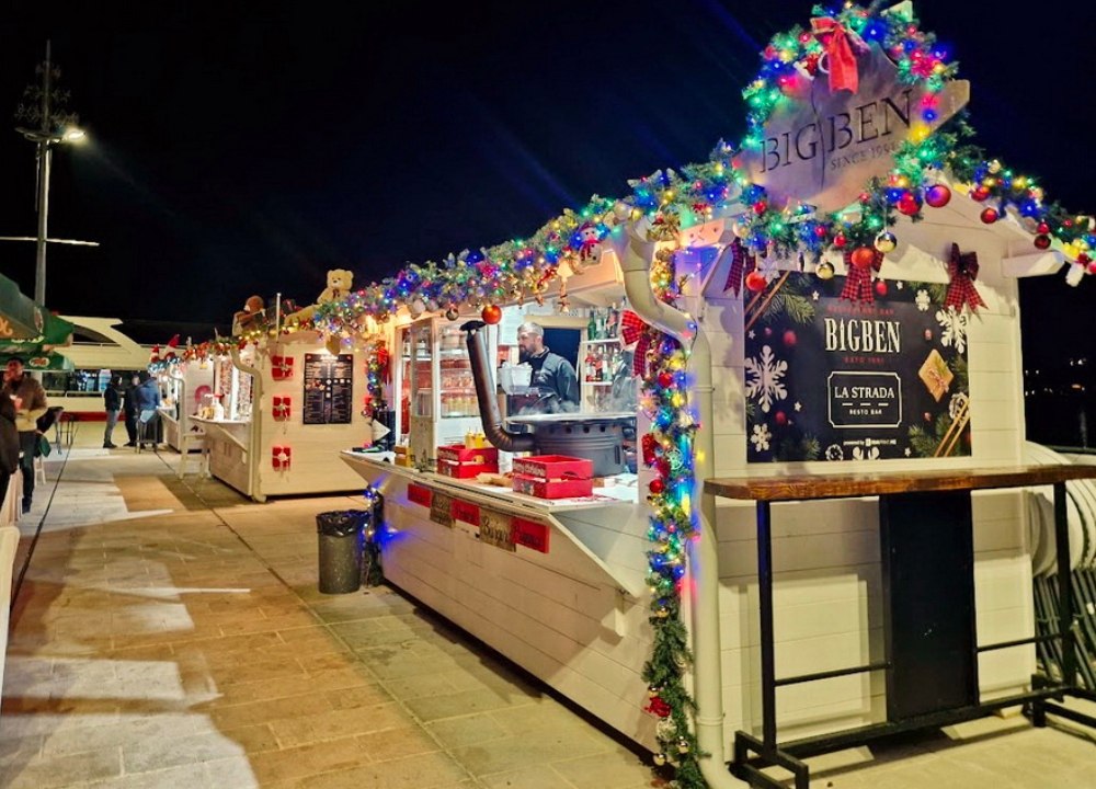 Новогодняя ярмарка в Тивате