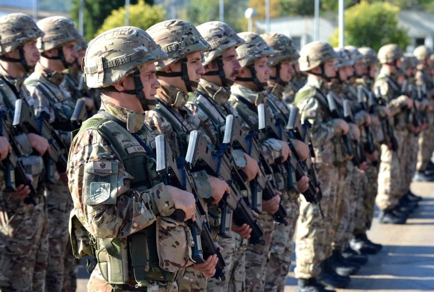 Военнослужащие Черногории