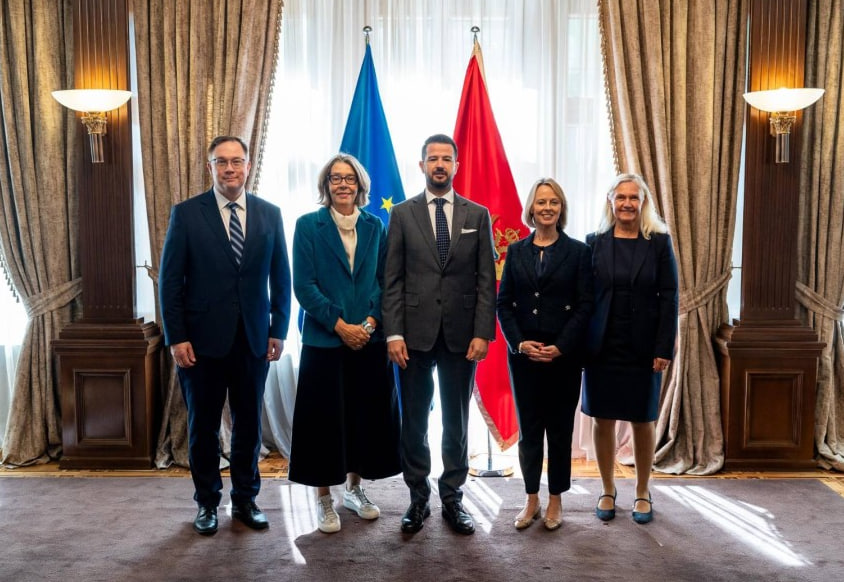 Яков Милатович на встрече с послами Швеции, Норвегии и Финляндии.