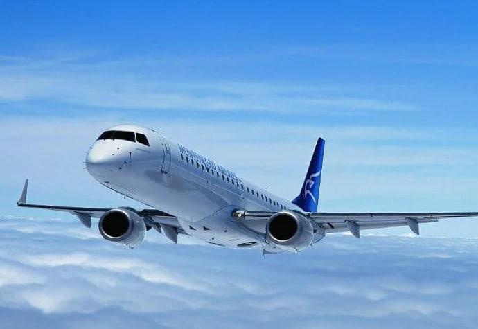 Самолет Air Montenegro