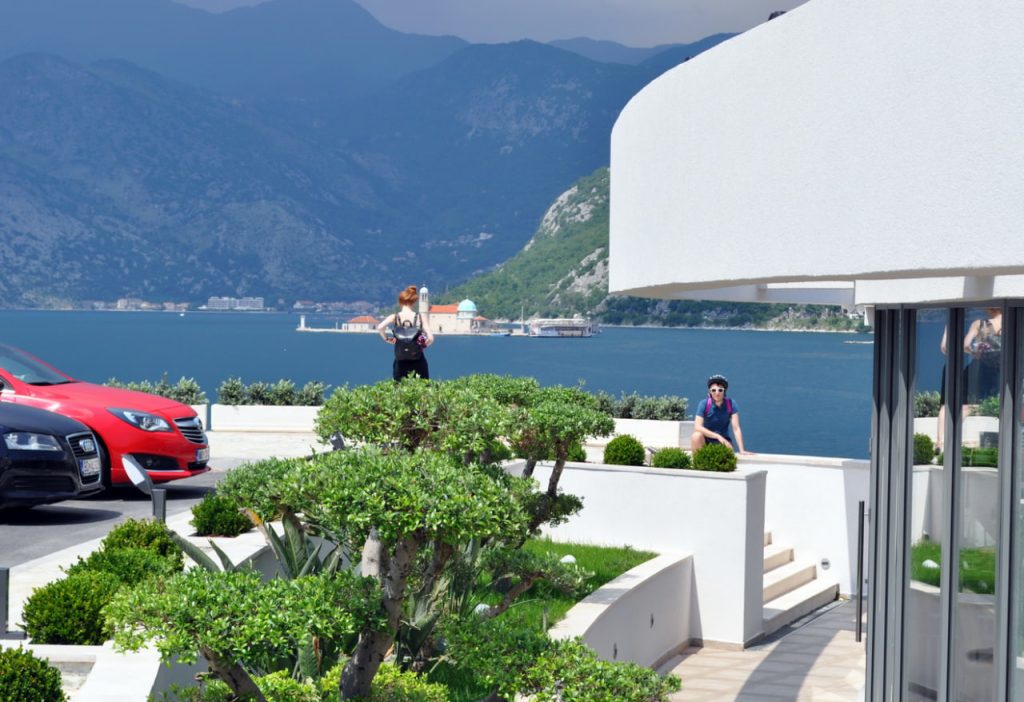 Туристы в Черногории 