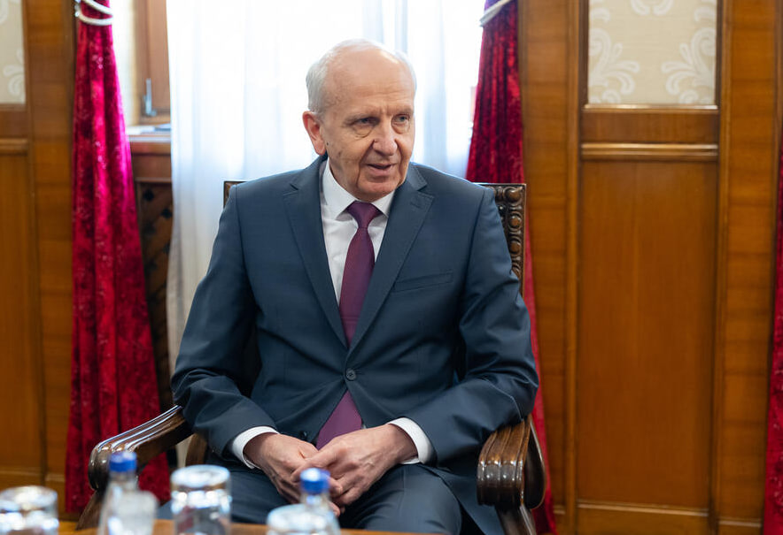 Посол России в Черногории Александр Лукашик