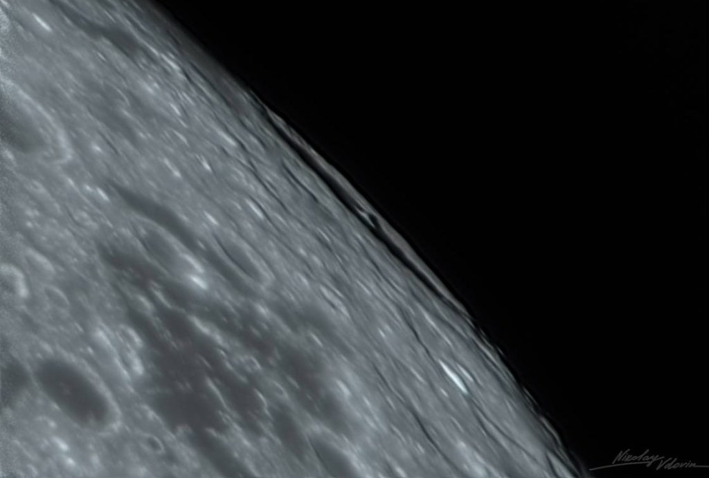 Лунный кратер Непер