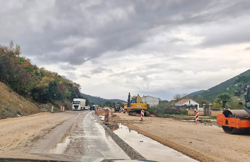 Реконструкция дороги Тиват - Яз