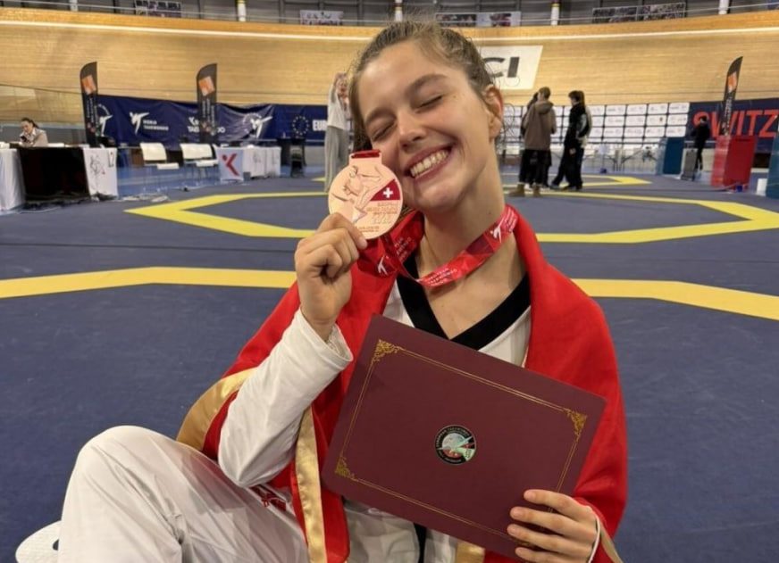 Андреа Бериаи с бронзовой медалью