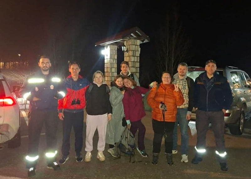 Граждане России с черногорскими спасателями