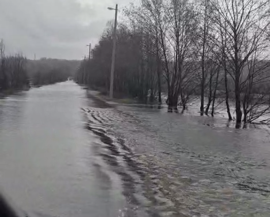 Подтопление дороги в Черногории