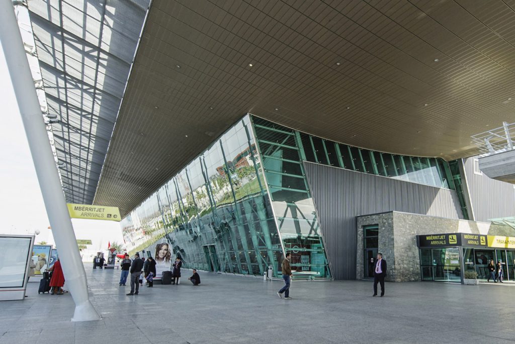 Международный аэропорт Тираны