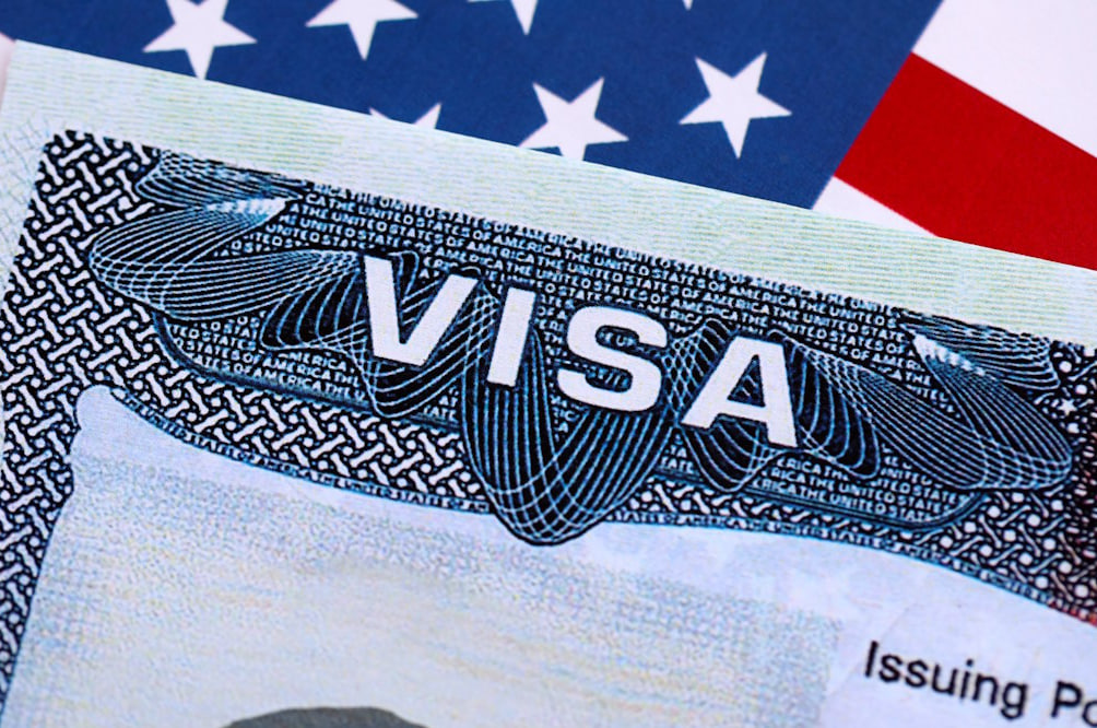 Виза и флаг США
