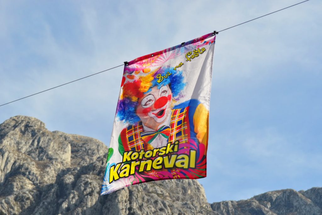 Карнавальные украшения в Которе