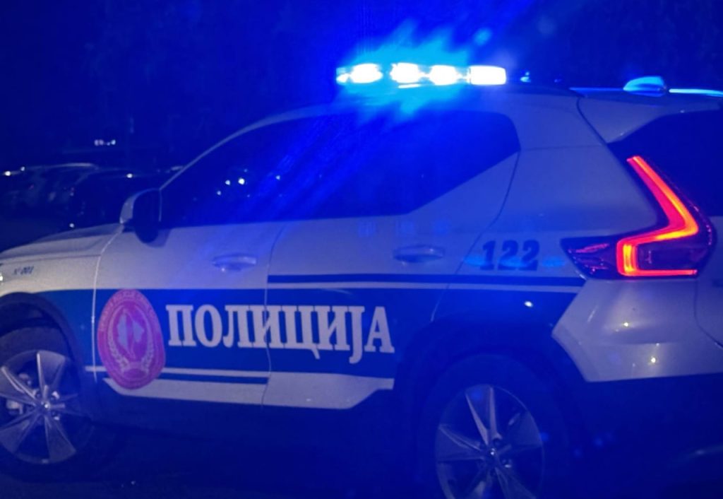 Черногорский полицейский автомобиль