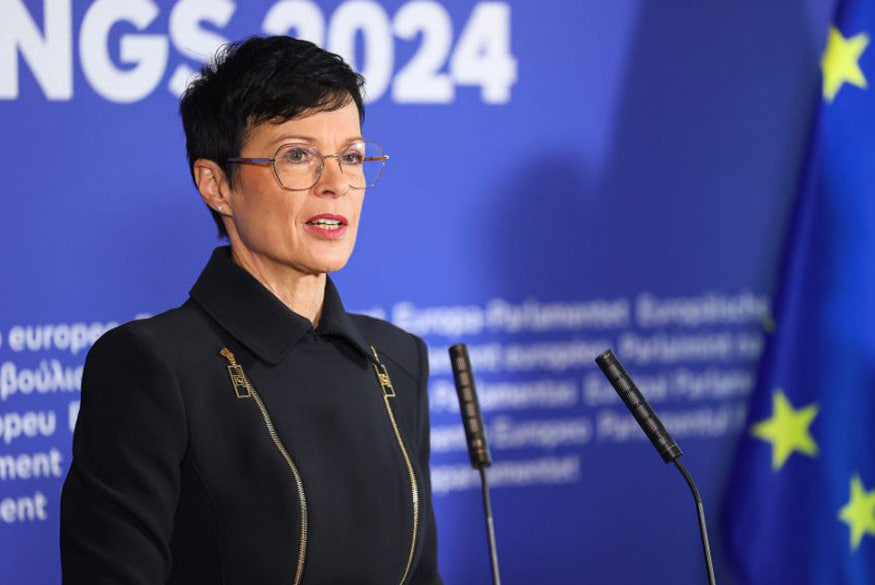 Еврокомиссар по вопросам расширения ЕС Марта Кос