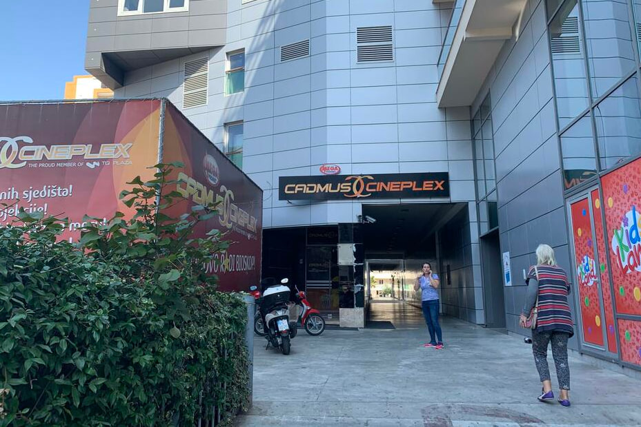 Кинотеатр Cadmus Cineplex в Будве