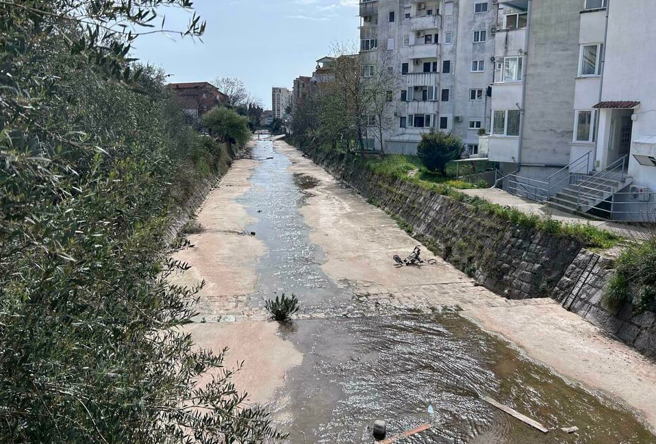 Русло реки Грджевица в Будве