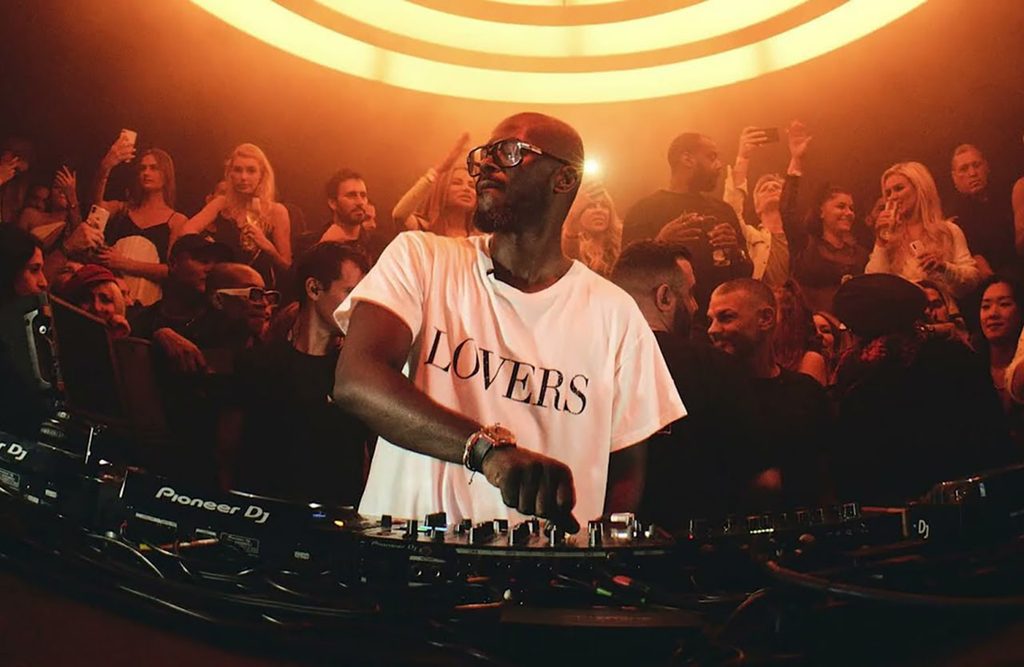 Мировая звезда Black Coffee выступит сегодня вечером в Будве
