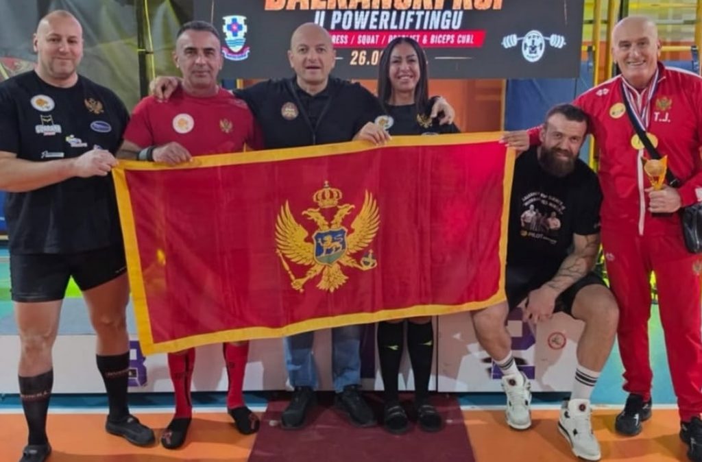 Черногорцы завоевали 7 медалей на Балканском кубке по пауэрлифтингу