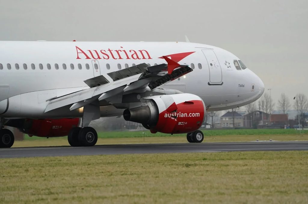 Самолет авиакомпании Austrian Airlines